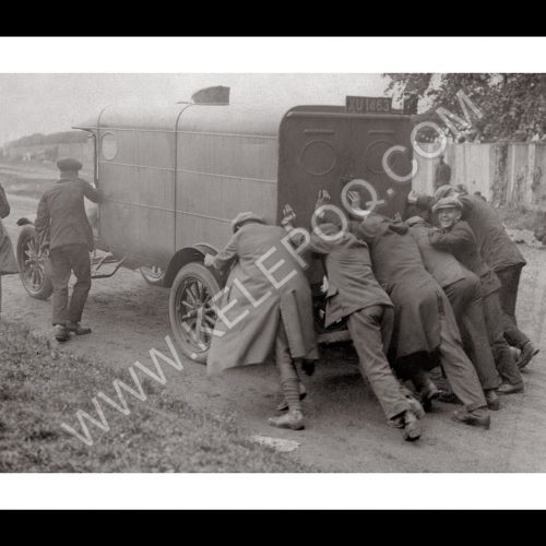 Photo d'époque automobile n°17 - photographe Victor Forbin