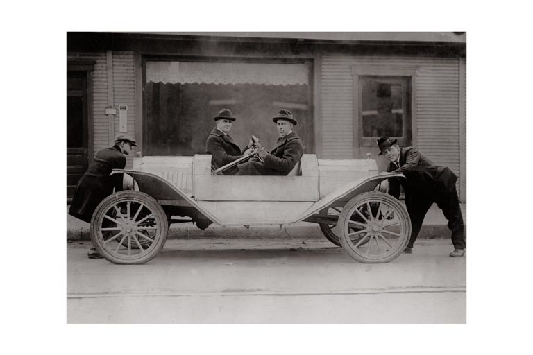 Photo d'époque automobile n°18 - photographe Victor Forbin