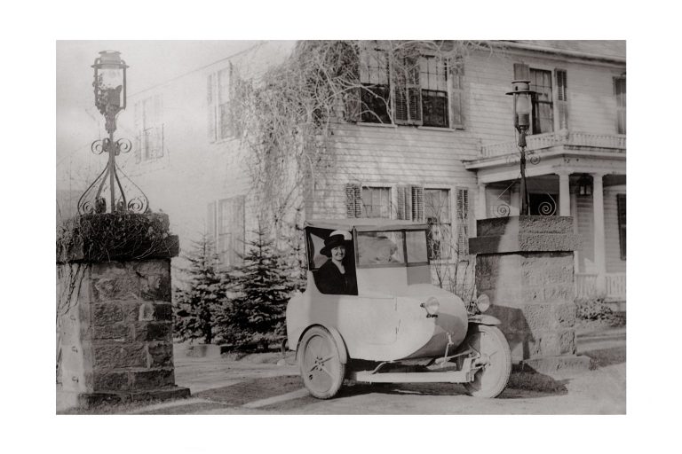 Photo d'époque automobile n°22 - photographe Victor Forbin