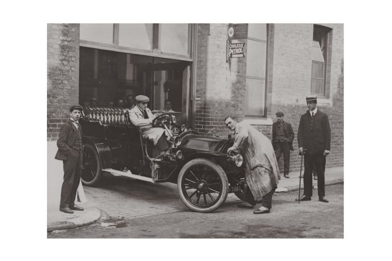 Photo d'époque automobile n°47 - photographe Victor Forbin