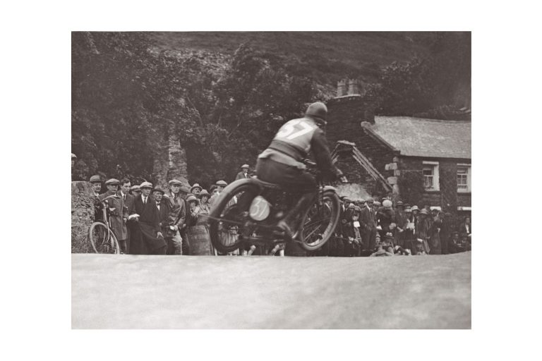 Photo d'époque cycles n°13 - photographe Victor Forbin