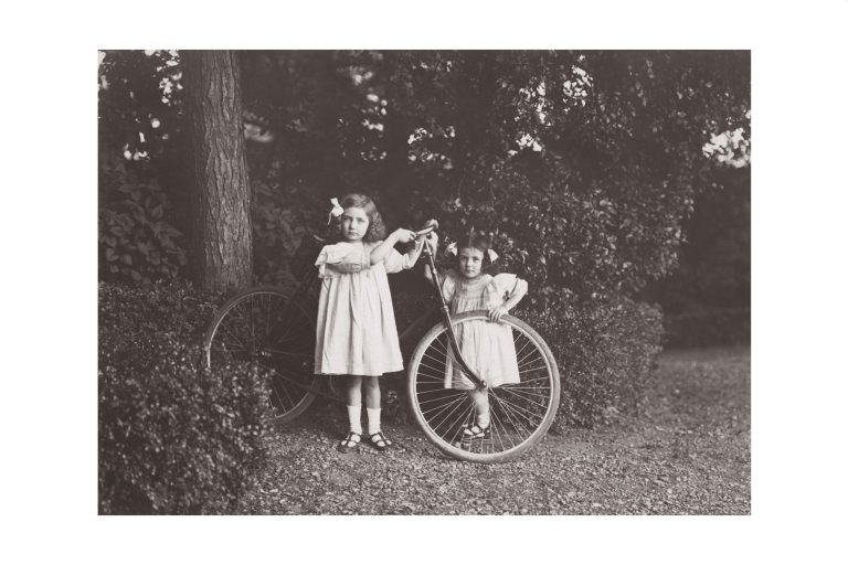 Photo d'époque Enfance n°05 - vélo - Août 1911