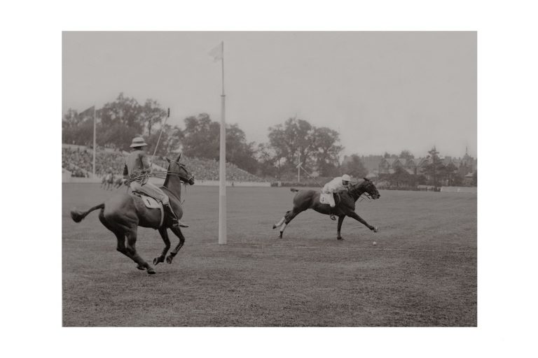 Photo d'époque Equitation n°01 - photographe Victor Forbin