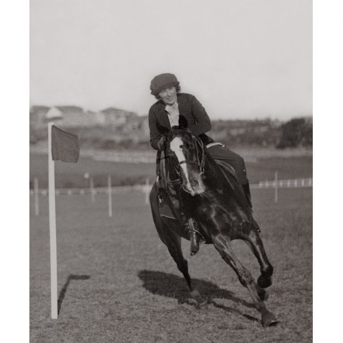 Photo d'époque Equitation n°10 - photographe Victor Forbin