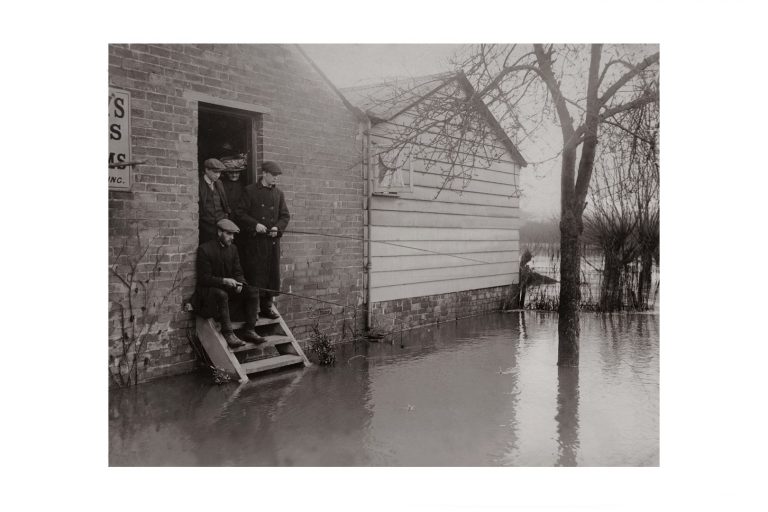 Photo d'époque pêche n°06 - photographe Victor Forbin