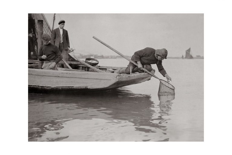 Photo d'époque pêche n°24 - photographe Victor Forbin