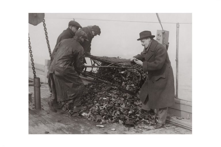 Photo d'époque pêche n°64 - photographe Victor Forbin