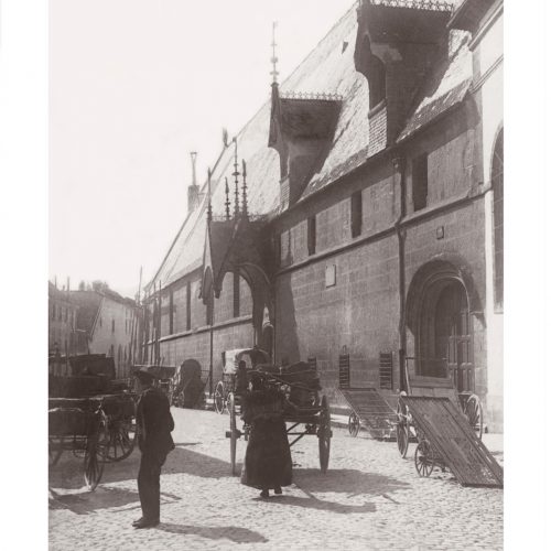Photo d'époque urbain n°16 - Hospices Beaune 1912