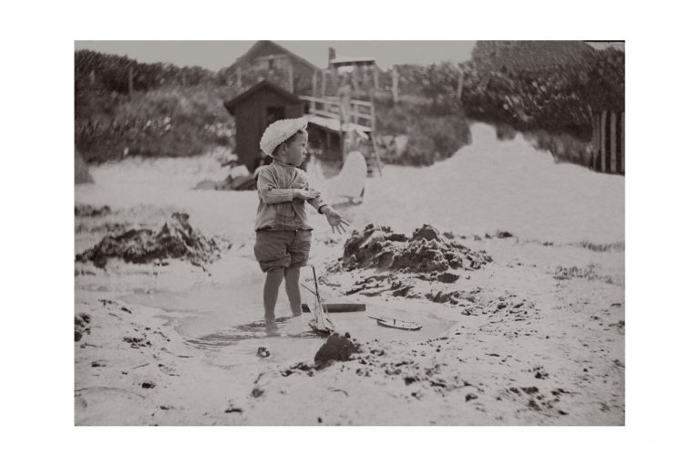 Photo d'époque tendre enfance n°09 - plage