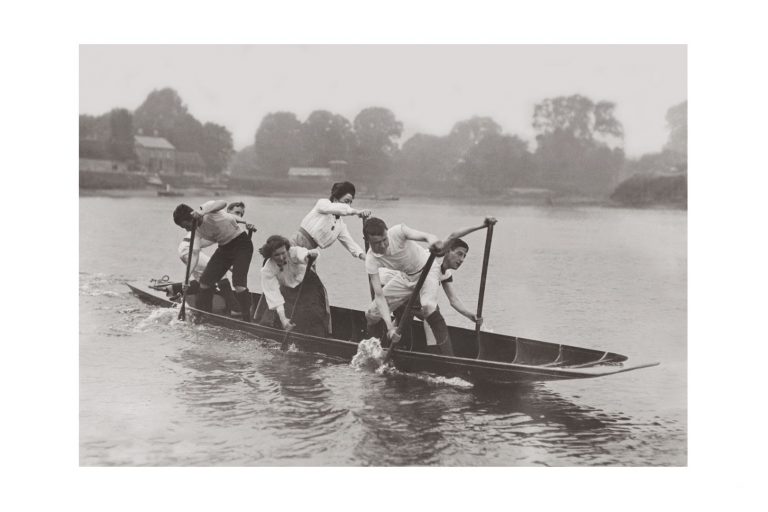 Photo d'époque sport n°25 - barque- course Dongola - Photographe V.Forbin