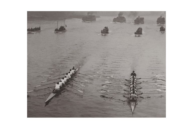 Photo d'époque Sport n°30 - course d'aviron