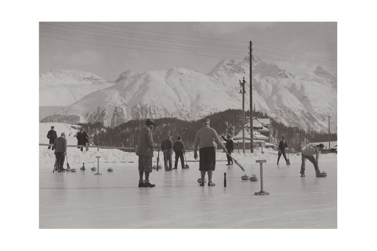Photo d'époque Sport n°31 - curling - st moritz