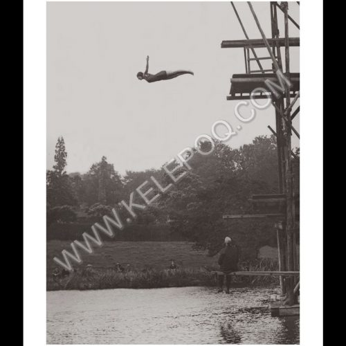 Photo d'époque sport n°33 - plongeon - photographe V.Forbin