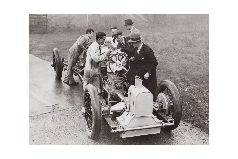 Photo d'époque automobile n°66 - voiture Napier-Campbell Blue Bird - Photographe Victor Forbin