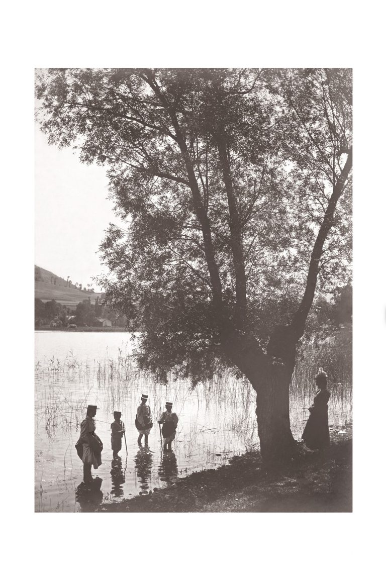Photo d'époque campagne n°11 - baignade en rivière