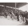 Photo d'époque cycles n°41 - départ course cycliste