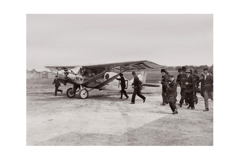 Photo d'époque dans les airs n°08 - vol avion transatlantique - aéroport de Croydon - photographe Victor Forbin