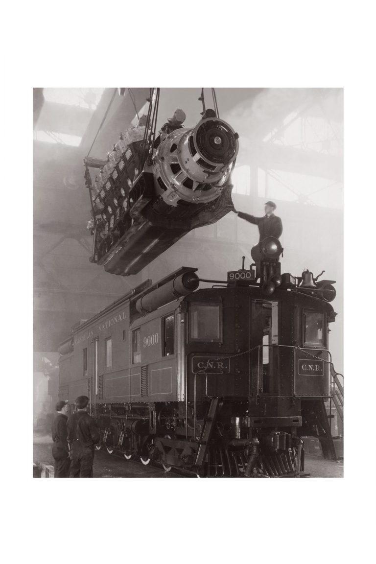 Photo d'époque industries n°07 - moteur nouvelle locomotive électrique