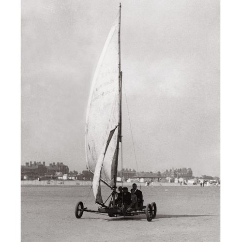 Photo d'époque mer n°44 - char à voile - photographe Victor Forbin