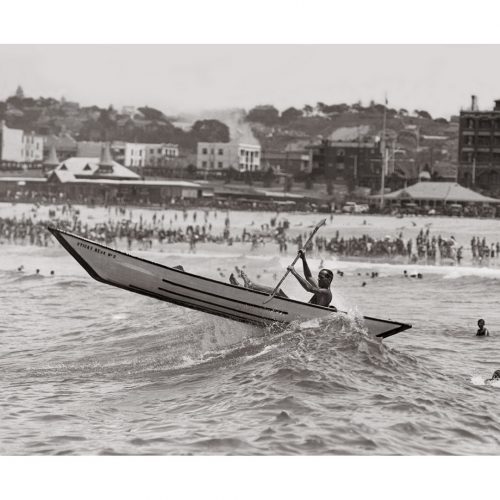 Photo d'époque mer n°46 - surf-canoe - photographe Victor Forbin