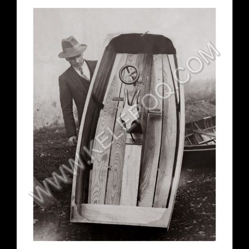 Photo d'époque mer n°47 - pédalo pour enfants - Photographe Victor Forbin