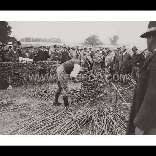 Photo d'époque métiers n°22 - enclos bétail en acacia - photographe Victor Forbin