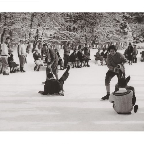 Photo d'époque montagne n°83 - course de glissade sur pelle