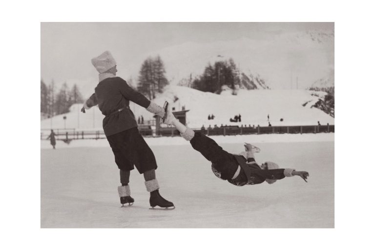 Photo d'époque montagne n°84 - double en patin à glace - st moritz - photographe Victor Forbin