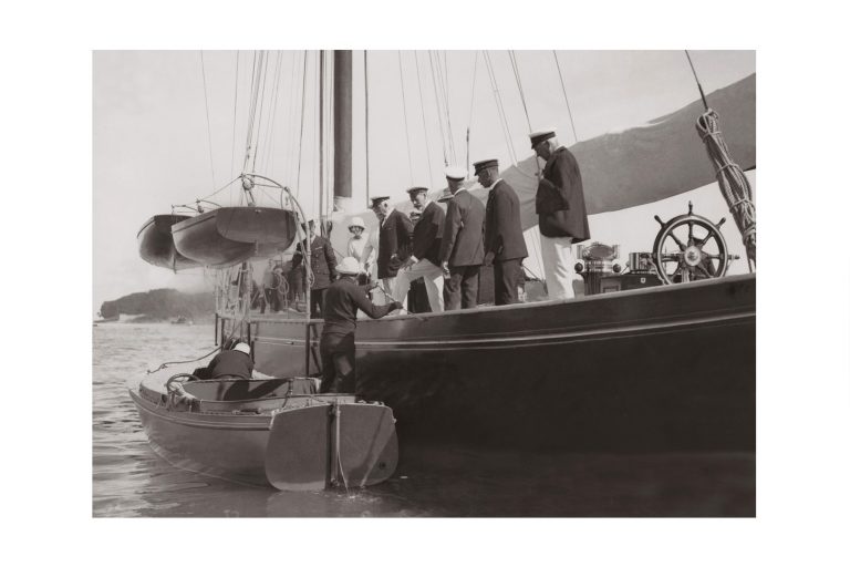 Photo d'époque sur l'eau n°04 - bateau Roi Albert