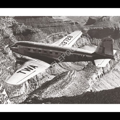 Photo d'époque dans les airs n°22 - avion Douglas DC-2