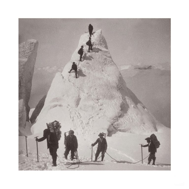 Photo d'époque montagne n°94 - Pyramides à la jonction - Chamonix