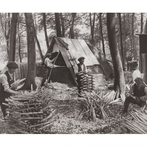 Photo d'époque commerce n°28 - confection artisanale chaises en bois