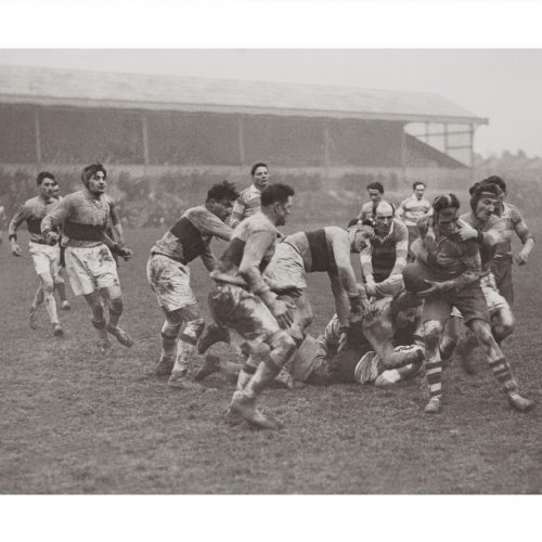 Photo d'époque sport n°60 - rugby - Metroplitan police contre police française - photographe Victor Forbin