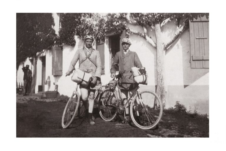 Photo d'époque cycles n°45 - Cyclistes