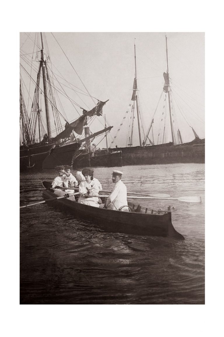 Photo d'époque sur l'eau n°42 - Barque