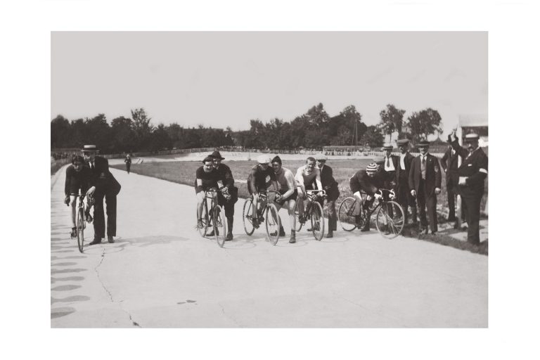 Photo d'époque Cycles n°49 - course cycliste