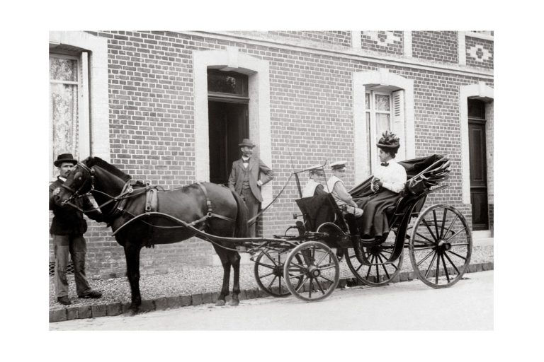 Photo d'époque Equitation n°61 - départ en charrette à cheval