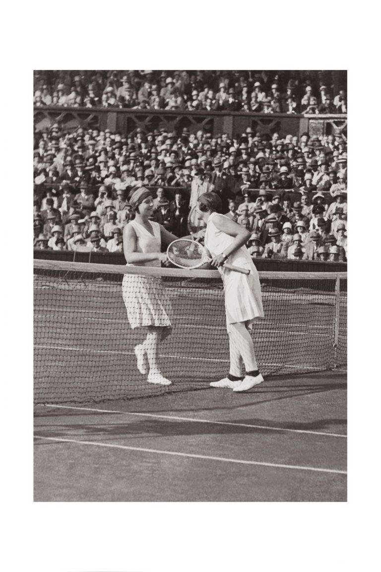 Photo d'époque SPORT n°72 - Miss Betty Nuthall vs Fraulein Aussem - 2ème tour Wimbledon - 22 juin 1927 - Photographe Victor Forbin