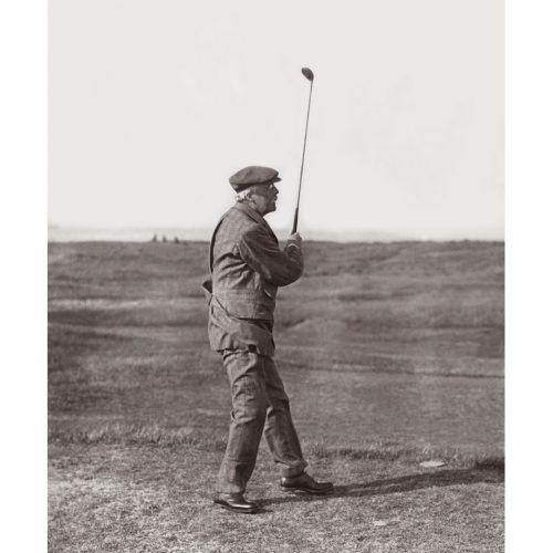 Photo d'époque SPORT n°75 - Arthur James Balfour au golf - Parliamentary Golf à Sandwich (Kent, UK) - photographe Victor Forbin