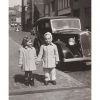Photo d'époque Enfance n°28 - Deux petites filles en promenade