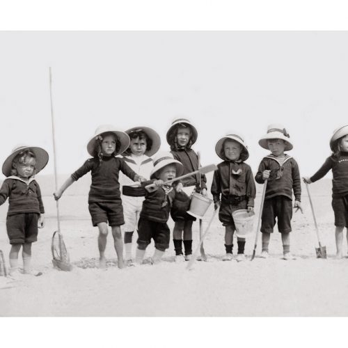 Photo d'époque Enfance n°30 - enfants sur la plage