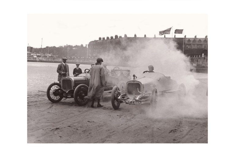 Photo d'époque Automobile n°83 - voiture Delage - course Angleterre