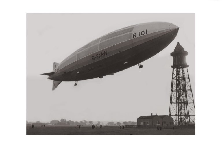 Photo d'époque Dans les airs n°30 - ballon dirigeable R101 - 14 octobre 1929