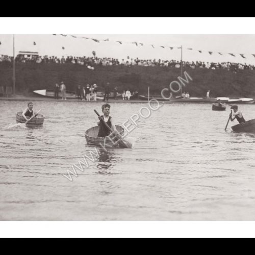 Photo d'époque Enfance n°36 - régate jeune - course de cuve - Photographe Victor Forbin