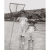 Photo d'époque Enfance n°33 - enfants à la pêche à l'épuisette à Pornic en 1904