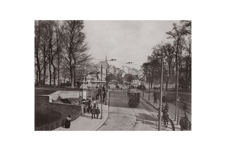 Photo d'époque Brest n°02 - tramway rue de paris