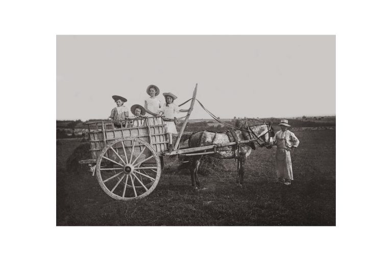 Photo d'époque Campagne n°32 - enfants dans une charrette