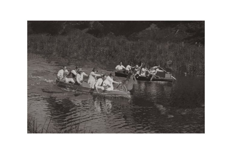Photo d'époque Sur l'eau n°75 - régate de gondoles